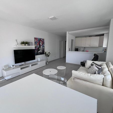 The White Heart House - Attic Sea View Apartman Los Cristianos  Kültér fotó