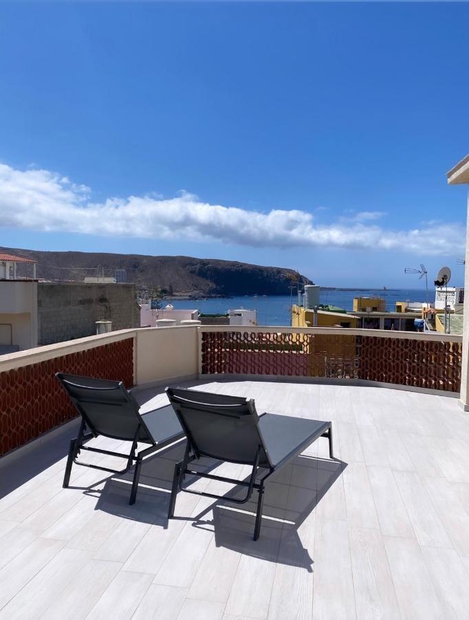 The White Heart House - Attic Sea View Apartman Los Cristianos  Kültér fotó