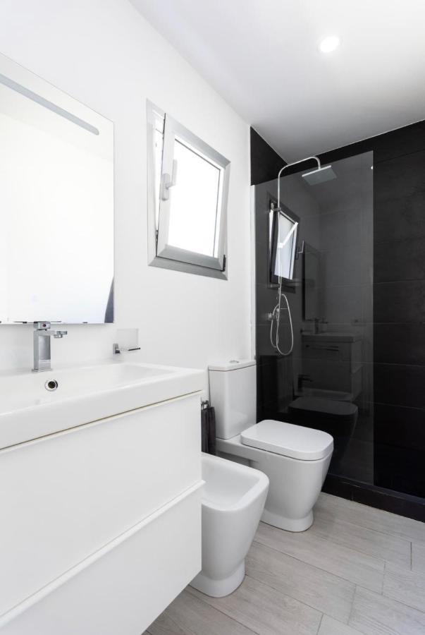 The White Heart House - Attic Sea View Apartman Los Cristianos  Kültér fotó