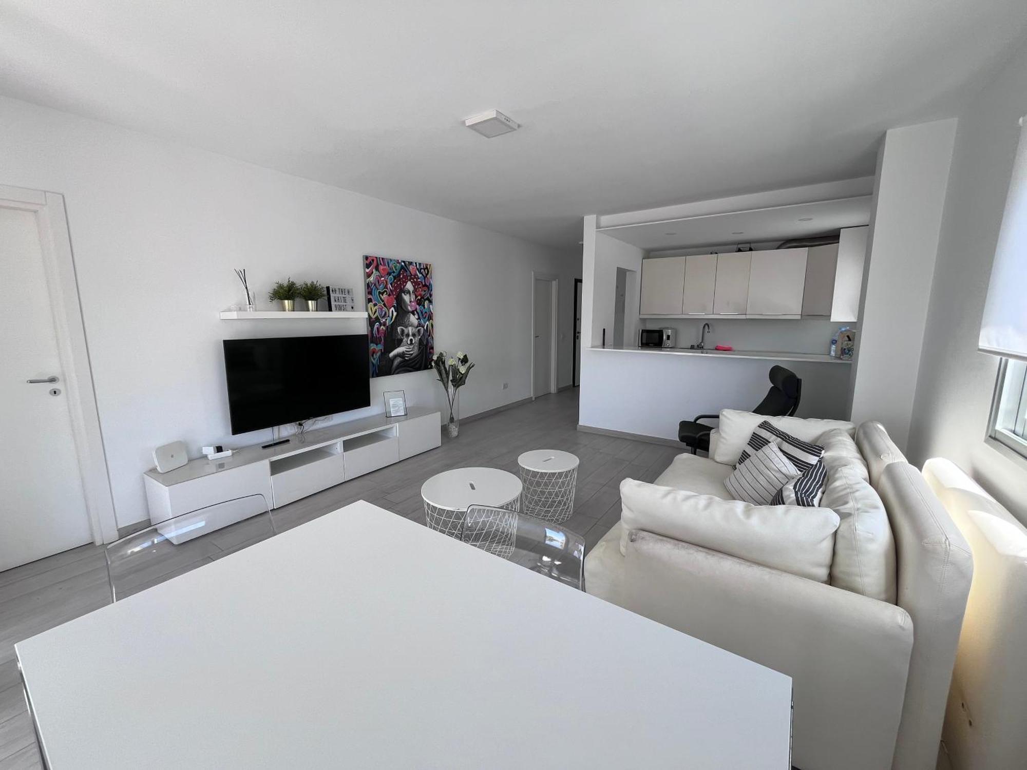 The White Heart House - Attic Sea View Apartman Los Cristianos  Kültér fotó