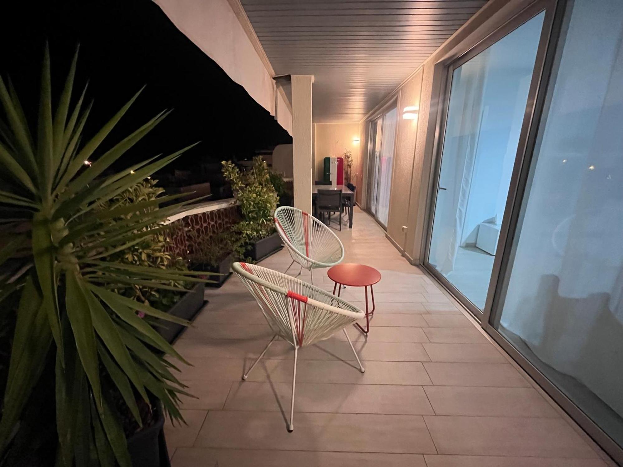 The White Heart House - Attic Sea View Apartman Los Cristianos  Kültér fotó