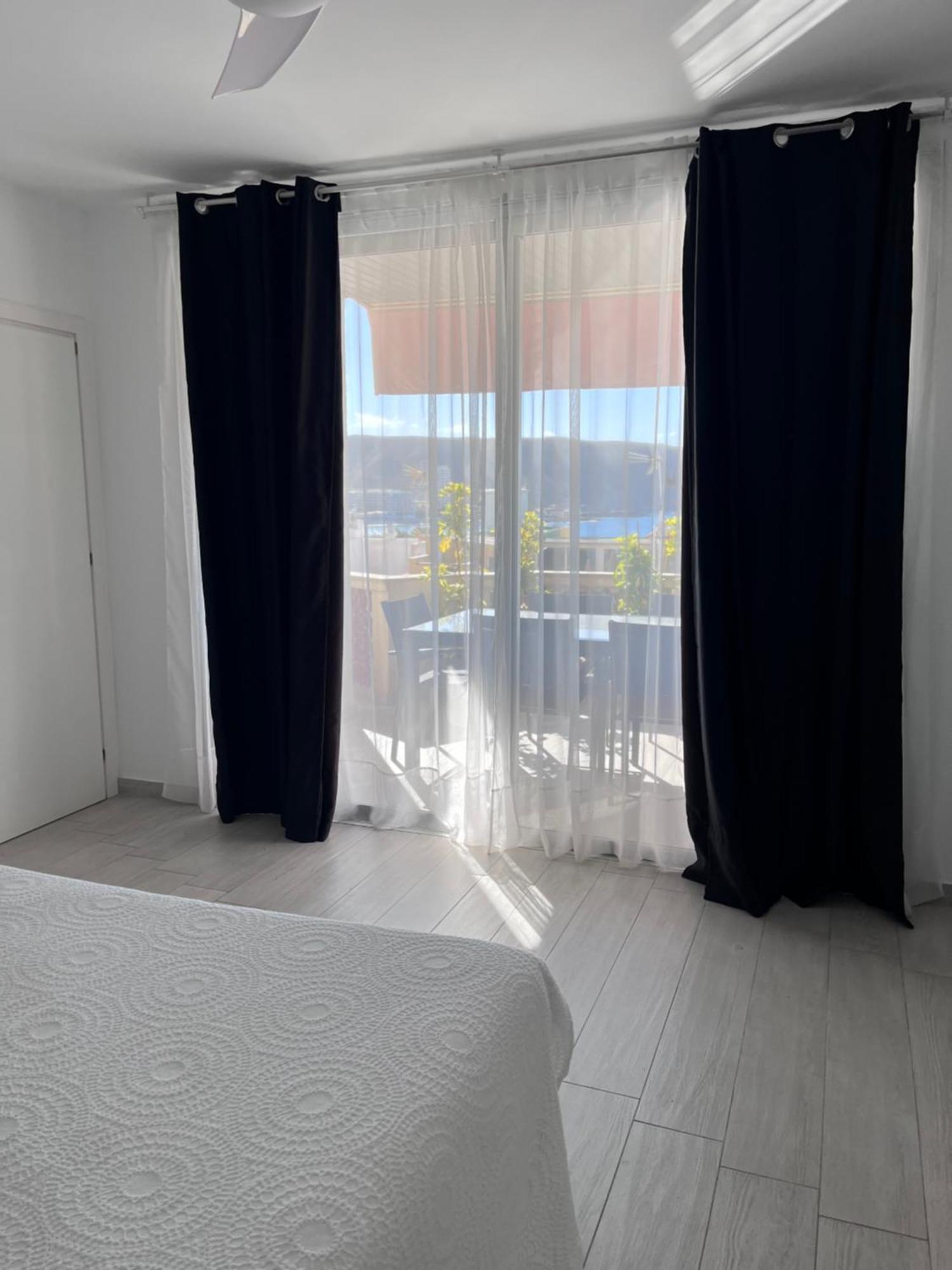 The White Heart House - Attic Sea View Apartman Los Cristianos  Kültér fotó