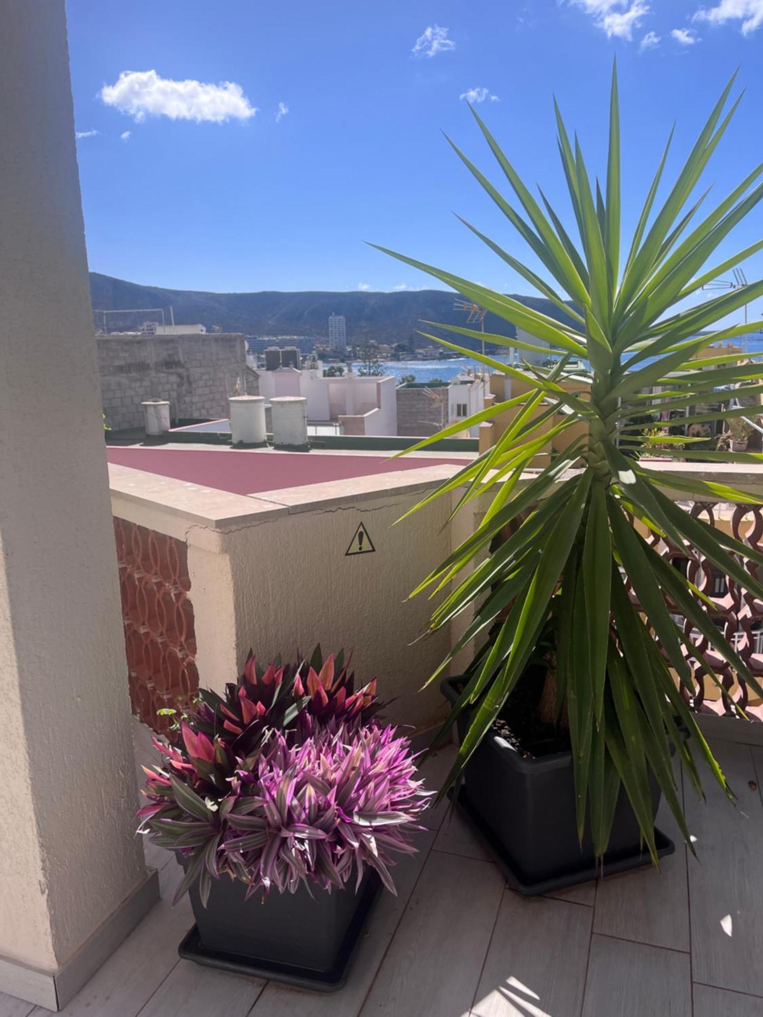 The White Heart House - Attic Sea View Apartman Los Cristianos  Kültér fotó