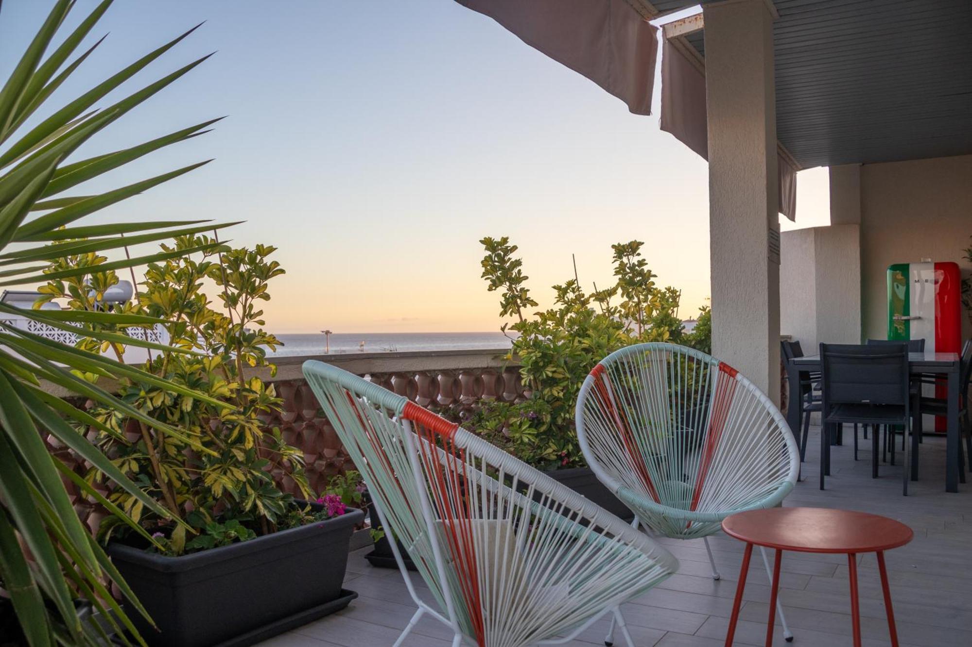 The White Heart House - Attic Sea View Apartman Los Cristianos  Kültér fotó