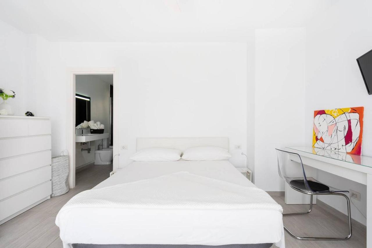 The White Heart House - Attic Sea View Apartman Los Cristianos  Kültér fotó